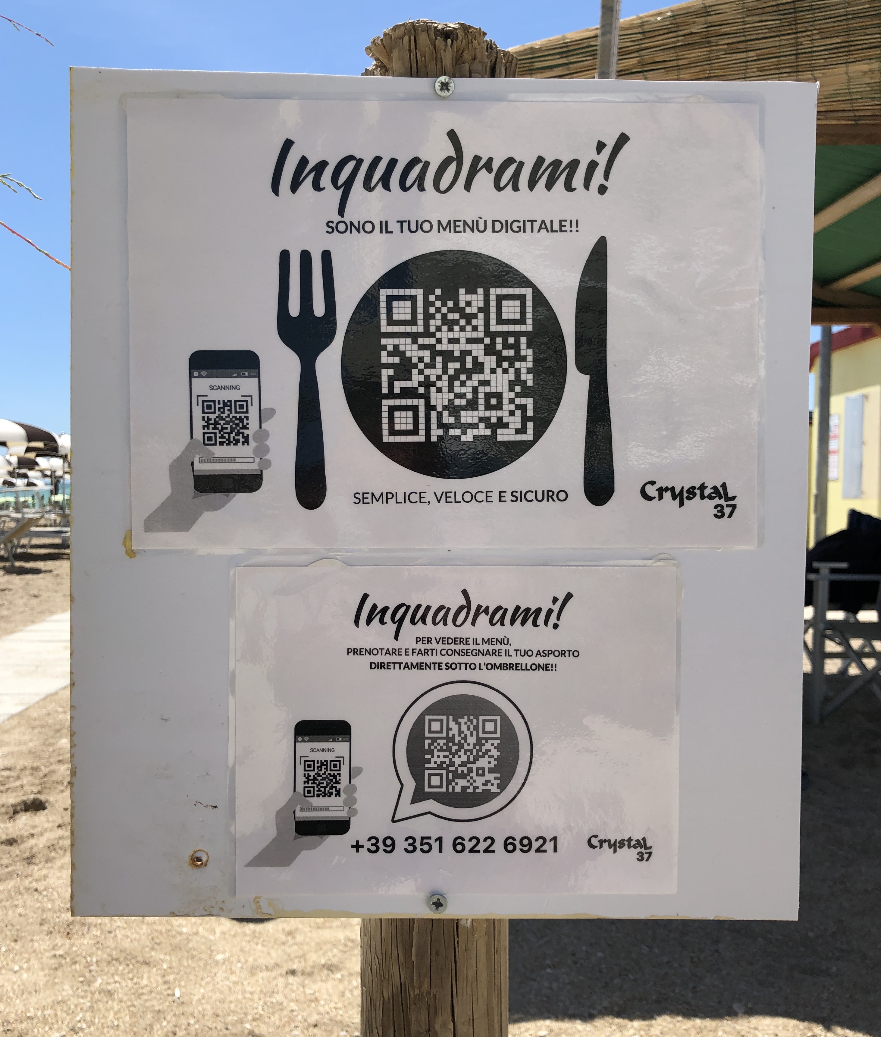 Il menu in spiaggia con un codice QR